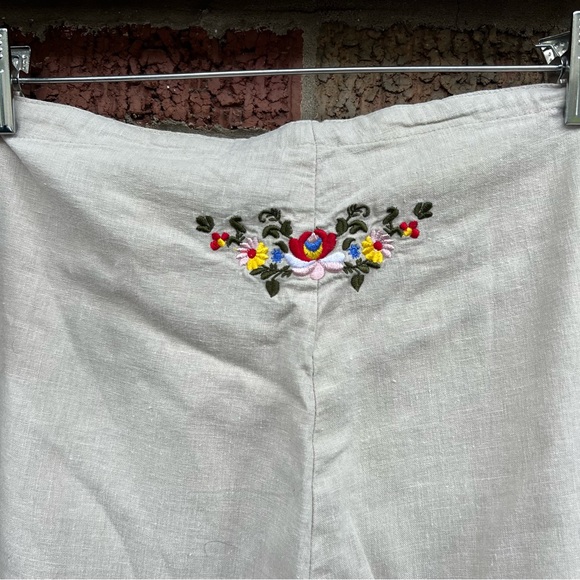 Derek Heart Tan Linen Back Floral Embroidered Straight Leg Pants - Picture 3 of 5